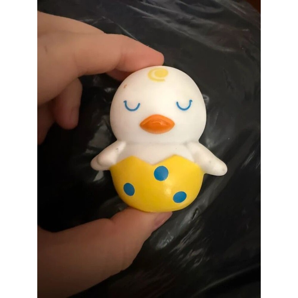 Ducky finger puppet